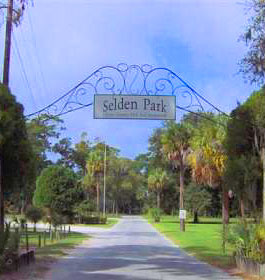 Selden Park Entrance in Brunswick GA