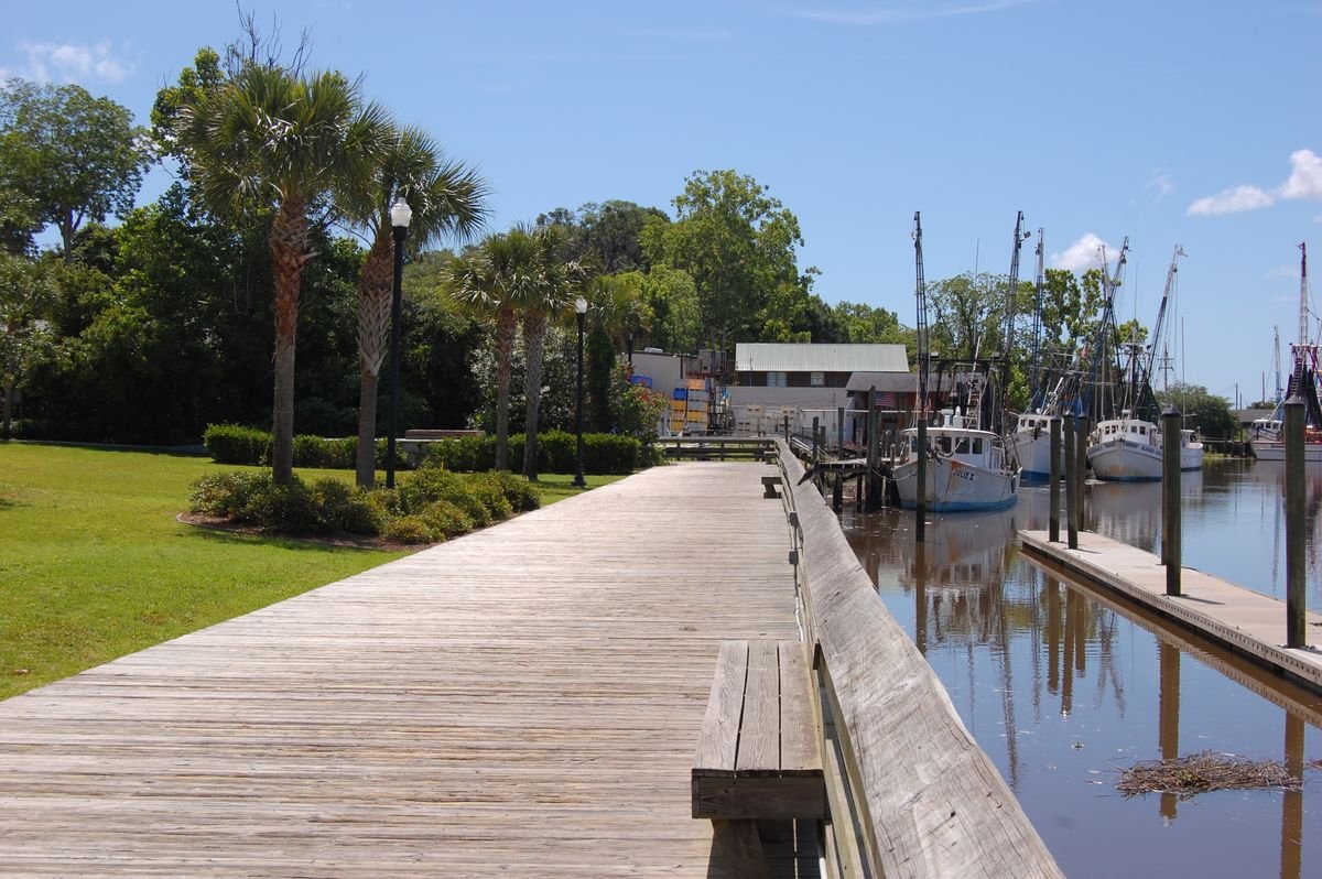 Boardwalk and shrimp boats along the Darien waterfront on the Altamaha Scenic Byway