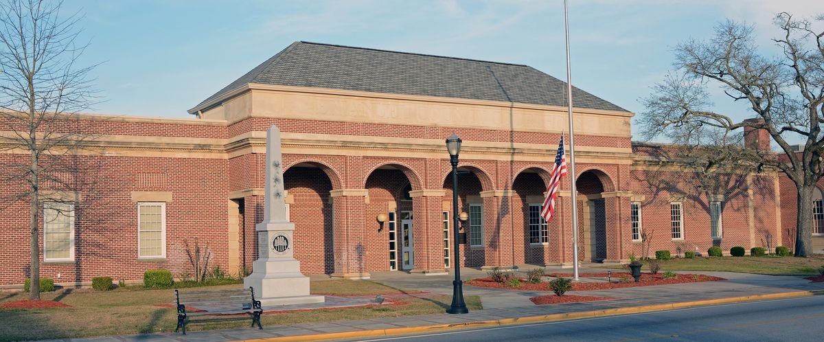 The Emanuel County Courthouse in downtown Swainsboro