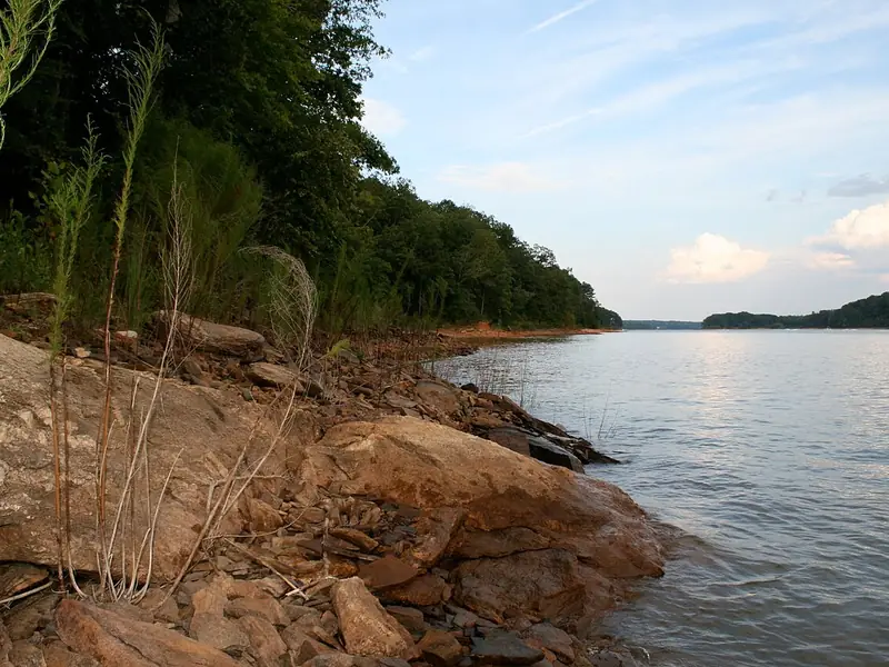 Rocky bank along Lake Hartwell near the Tugaloo River