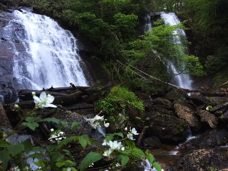 Twin cascades of Anna Ruby Falls near Unicoi State Park