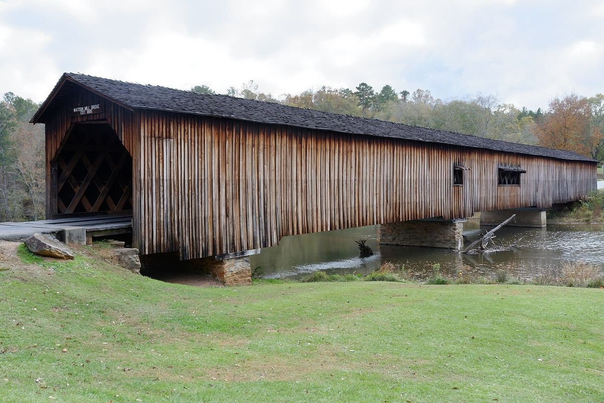 Watson Mill covered bridge over the South Fork of the Broad River, the longest covered bridge in Georgia
