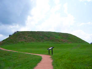 Ocmulgee National Monument mound
