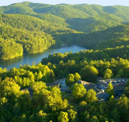 Unicoi State Park mountains and lake